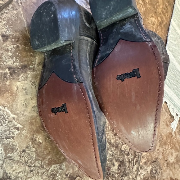 Boots - Picture 4 of 4